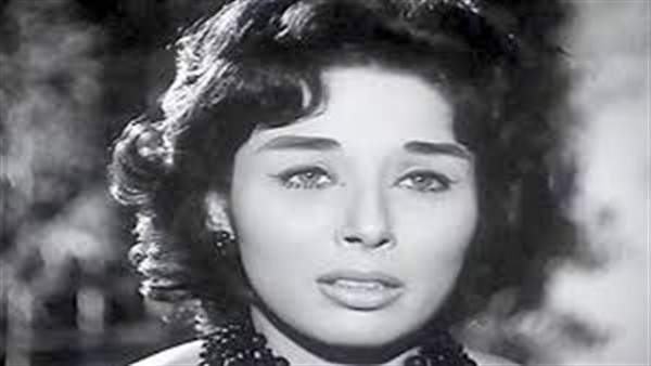 الفنانة لبنى عبدالعزيز