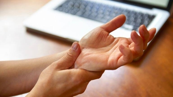 علامات على اليد تنذر بسكتة دماغية