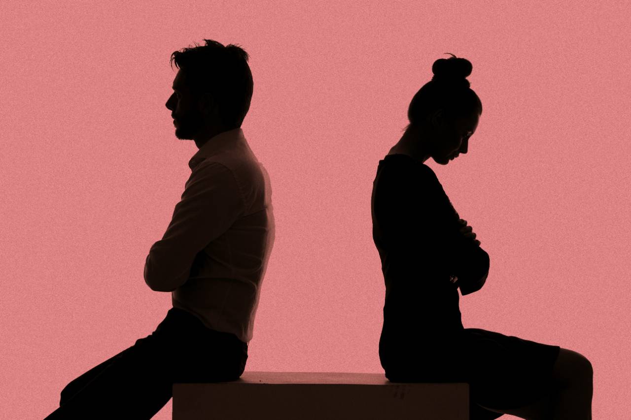  امرأة خلعت زوجها وتزوجت زميلها في العمل مسيار.. وبعد فترة كانت المفاجأة الصادمة !