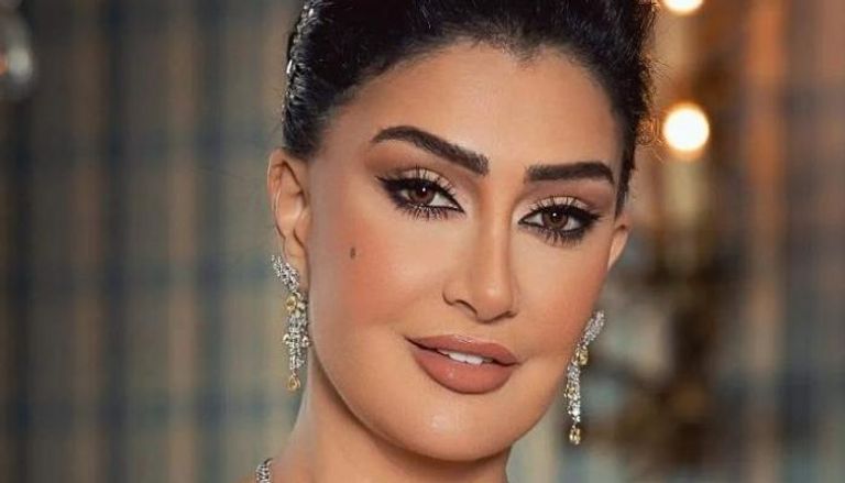 تسريب صور فاضحة لفنانة شهيرة تشعل مواقع التواصل 
