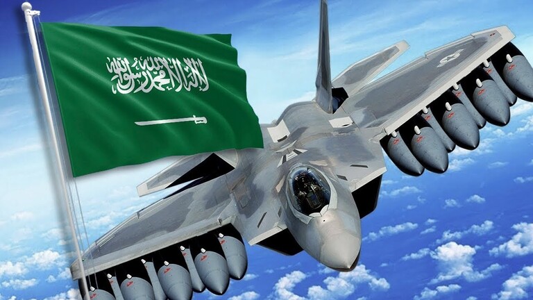 طيار سعودي يروي تفاصيل قصتة أثناء مرافقته لطبق طائر