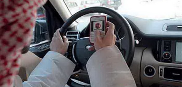 سعودية تقوم بفضح زوجها من داخل سيارتهم والنهاية صادمة 