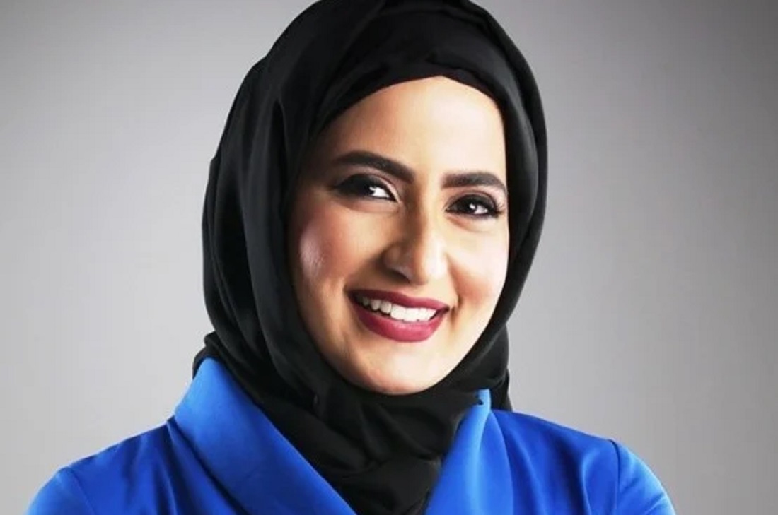 شاهد ابنة ملك البحرين تخطف الأنظار بحسنها الفتان وتذهل العرب والعجم بإطلالة أميرية تفوق الخيال ( شاهد الفيديو ) 