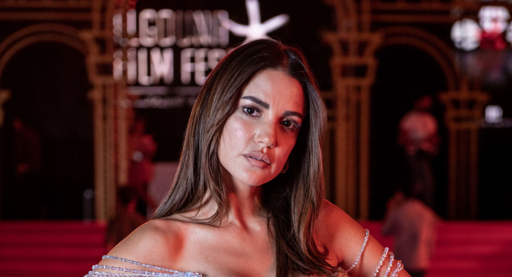 الفنانة درة