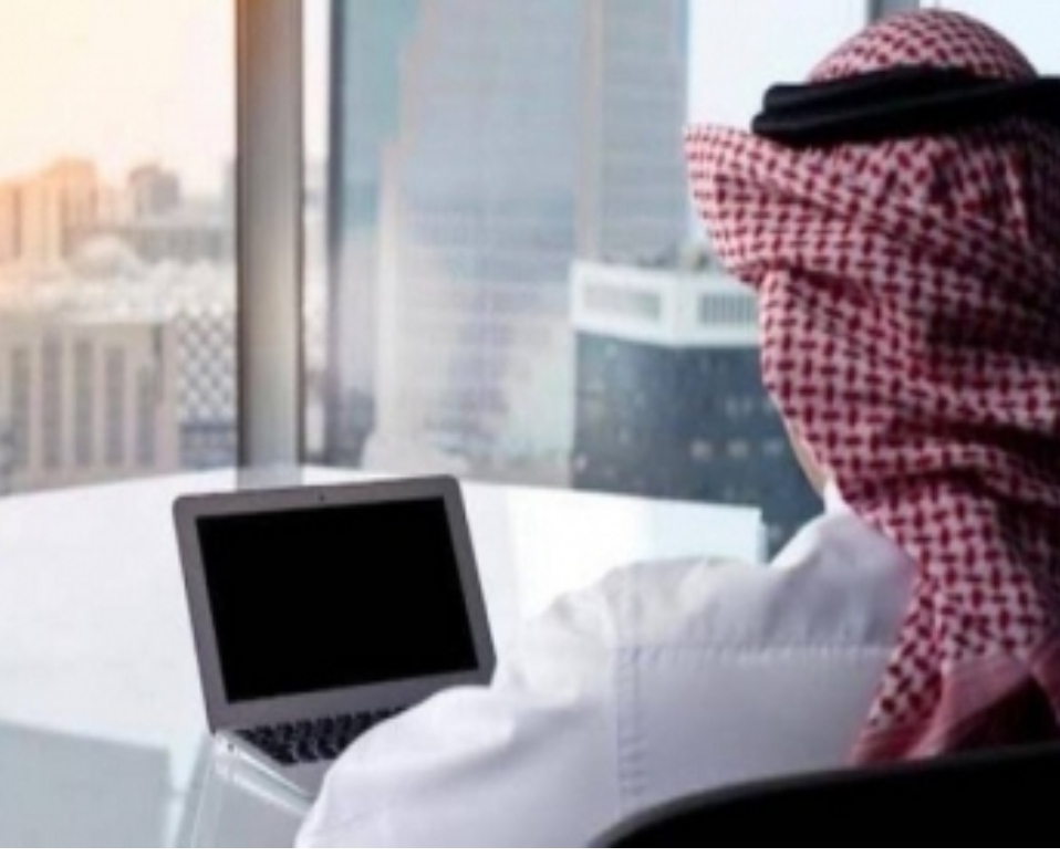  شاب سعودي مسحور يثير حرب بين السعوديات والمغربيات بعد قيامه بهذا الشيء الصادم أمام الجميع..شاهد 