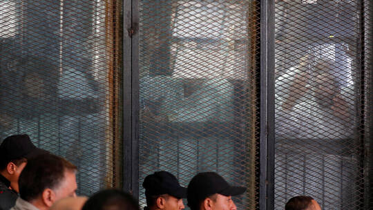 مصر .. إدراج مجموعة كبيرة من  الإرهابيين و قادة الإخوان على قوائم الإرهاب من بينهم اعلامي شهير !