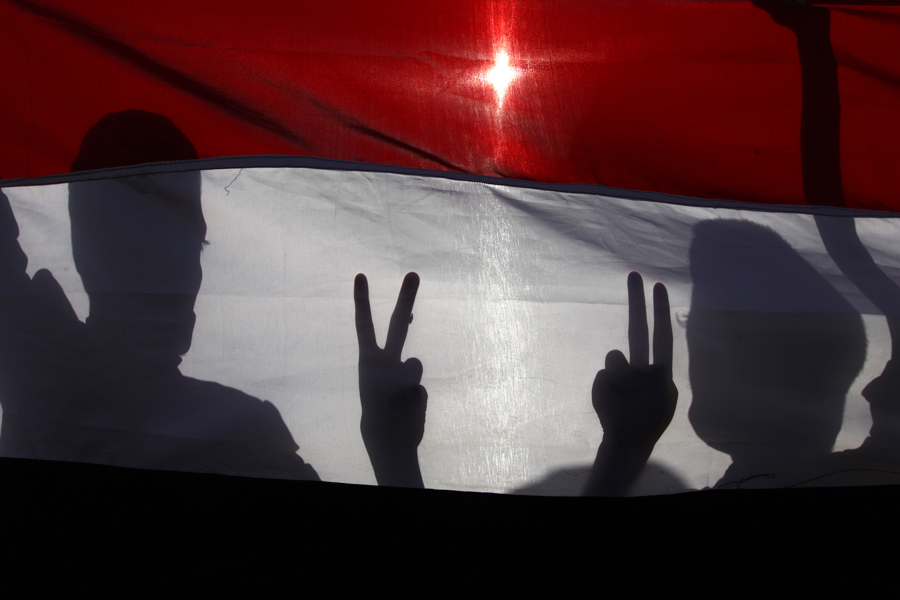 اليمن . ناشط سياسي يكشف ما يقوم به الاصلاح كمحاولة اخيرة يائسة للنجاة من السقوط تماماً ..!تفاصيل صادمة