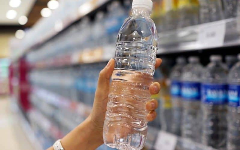 تحذير من السعودية لكافة المواطنين والمقيمين من شراء هذه المياه من اليوم .. تفاصيل