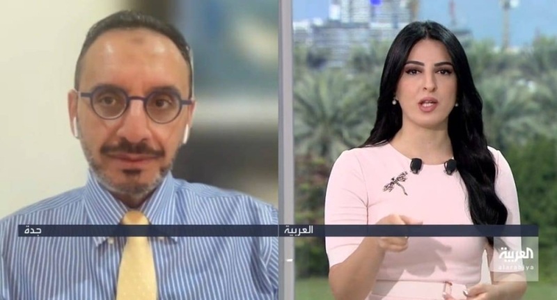 استشاري سعودي يكشف عن طريقة لا تخطر على بال ساعدته في خسارة 66 كيلو من وزنه