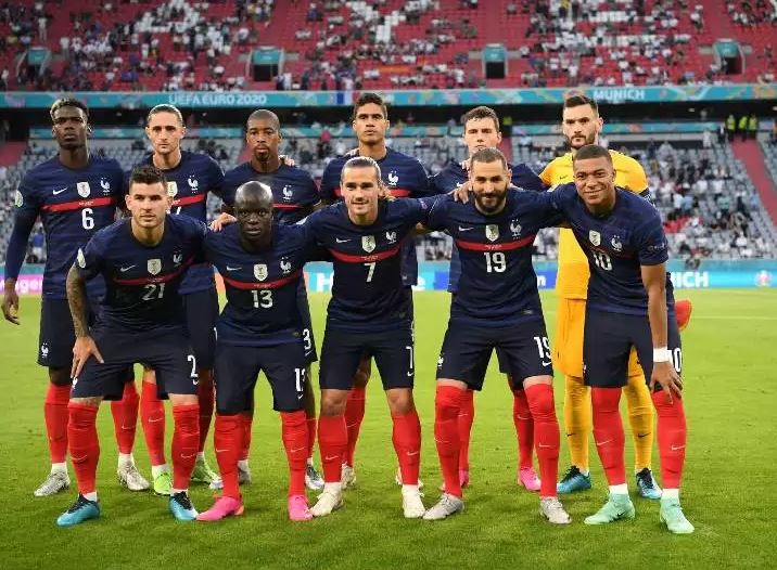 مرض خطير يصيب المنتخب الفرنسي قبل مواجهة الأرجنتين بنهائي مونديال كاس العالم 2022 