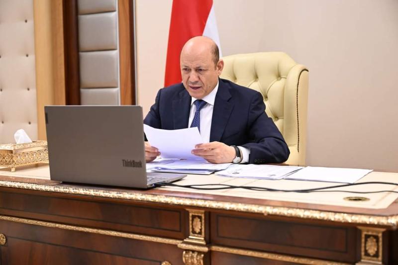 اليمن : اعلان مفاجئ وغير متوقع لرئيس رشاد العليمي سيسعد كافة اليمنيين ..تفاصيل سارة