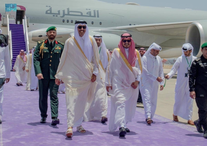  شاهد: لحظة وصول رؤساء وقادة العرب إلى جدة للمشاركة في القمة العربية بينهم أمير قطر وولي عهد الكويت
