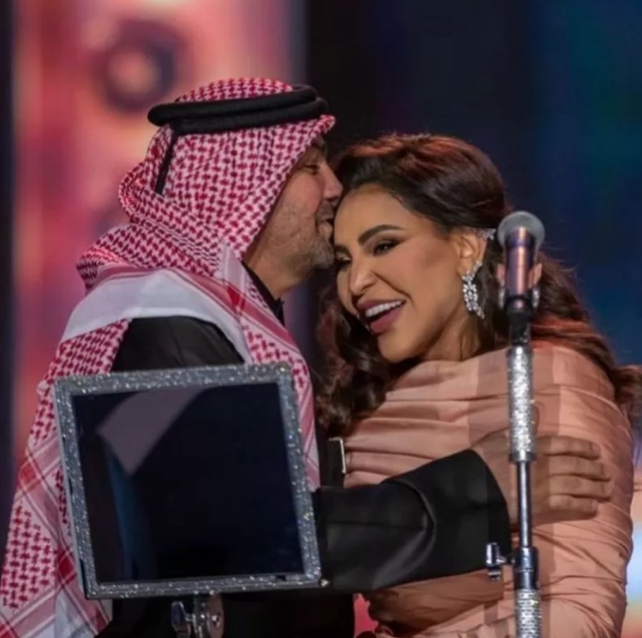 احلام و زوجها