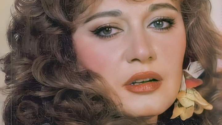  أسرار في حياة فنانة  شهيرة توفيت صائمة واكتشفوا مفاجآة في دولابها الشخصي 