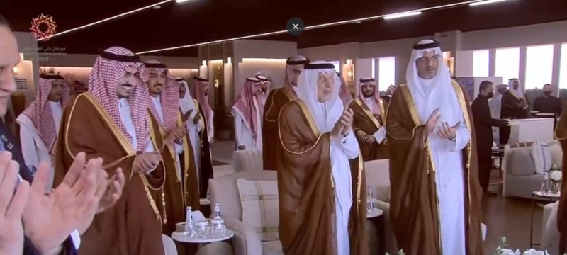 كيف كانت ردة فعل الأمير خالد الفيصل في نهاية سباق الهجن في السعودية وفوز المطية رمانة لمالكها القطري ؟