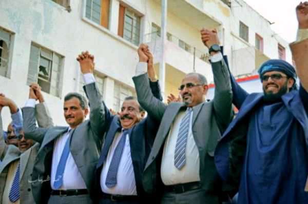 اليمن : الانتقالي يكشف هذا الأمر لأول مرة بشأن رئيس المجلس عيدروس الزبيدي ..تفاصيل مفاجئة