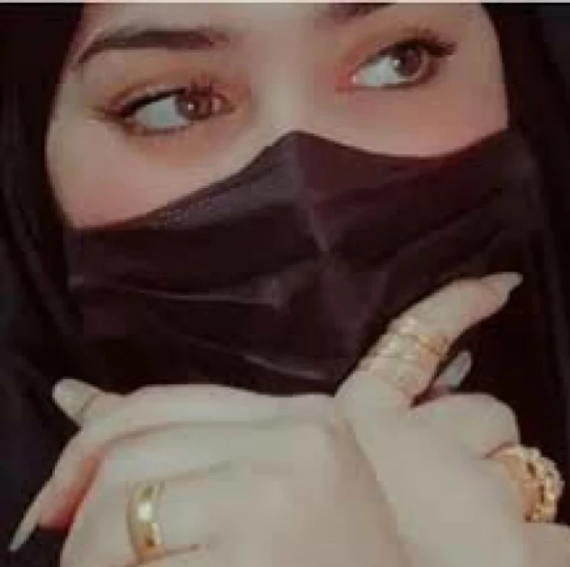 فتاة سعودية وضعت الكوكاكولا على شعرها لمدة 10 دقائق والنتيجة لا تخطر على بال امرأة !