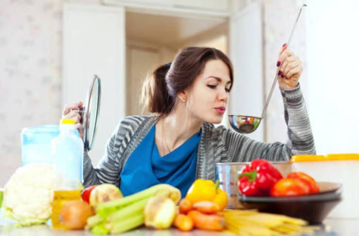 احذر عادة سيئه نهانا عنها الرسول(ص ) أثناء الأكل يمارسها الكثير تسبب ارتفاع كبير للسكر في الدم؟!!