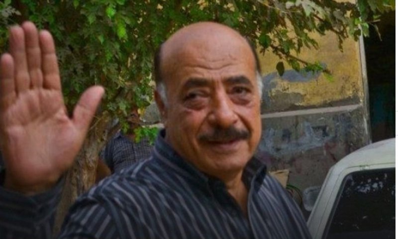 فايق عزب 