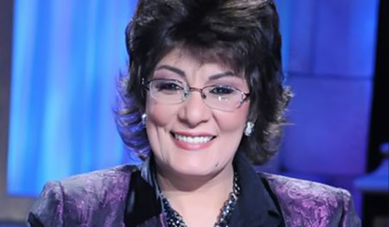 يكشف لأول مرة .. السر الخطير الذي أخفته الفنانة سماح أنور عن والدها وتسبب له في مقتل !