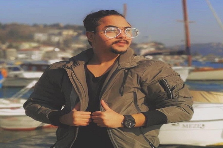 الفنان العراقي احمد حكيم