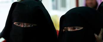 صور مسربه لسعوديات وهن يقمن بهذه الأعمال الصادمة لأول مرة في تاريخ السعودية شاهد الصور