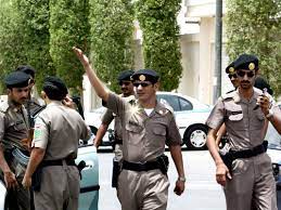لسبب صادم وغير متوقع!! مباغته المغتربين وملاحقتهم في المحلات بالسعودية