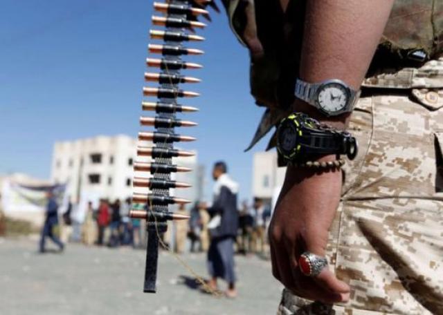 اليمن : حشود حوثية عسكرية كبيرة إلى أطراف هذه المحافظة وتوقعات باقتحام مناطق فيها 