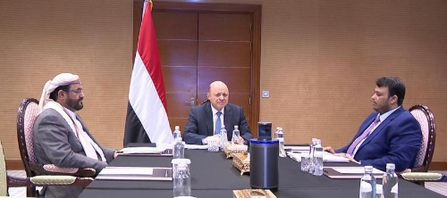 من داخل الرياض ..الرئيس رشاد العليمي يزف بشارة كبرى ستسعد جميع اليمنيين (تفاصيل سارة)
