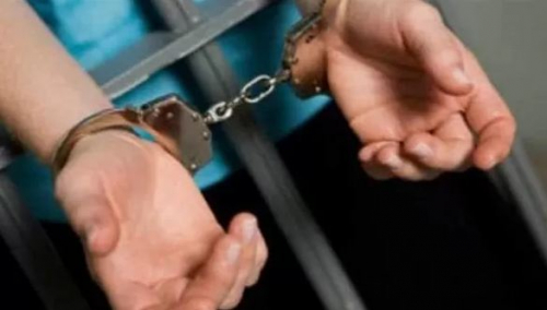 أرعب الفتيات بين التحرش والابتزاز والتهديد .. اليكم التفاصيل الكاملة لمتحرش في اليمن و ما فعلته به قوات الأمن  بعد القبض عليه !
