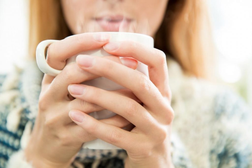 مشروب طبيعي على الريق.. يعقم الجسم ويحمي من أمراض قاتلة