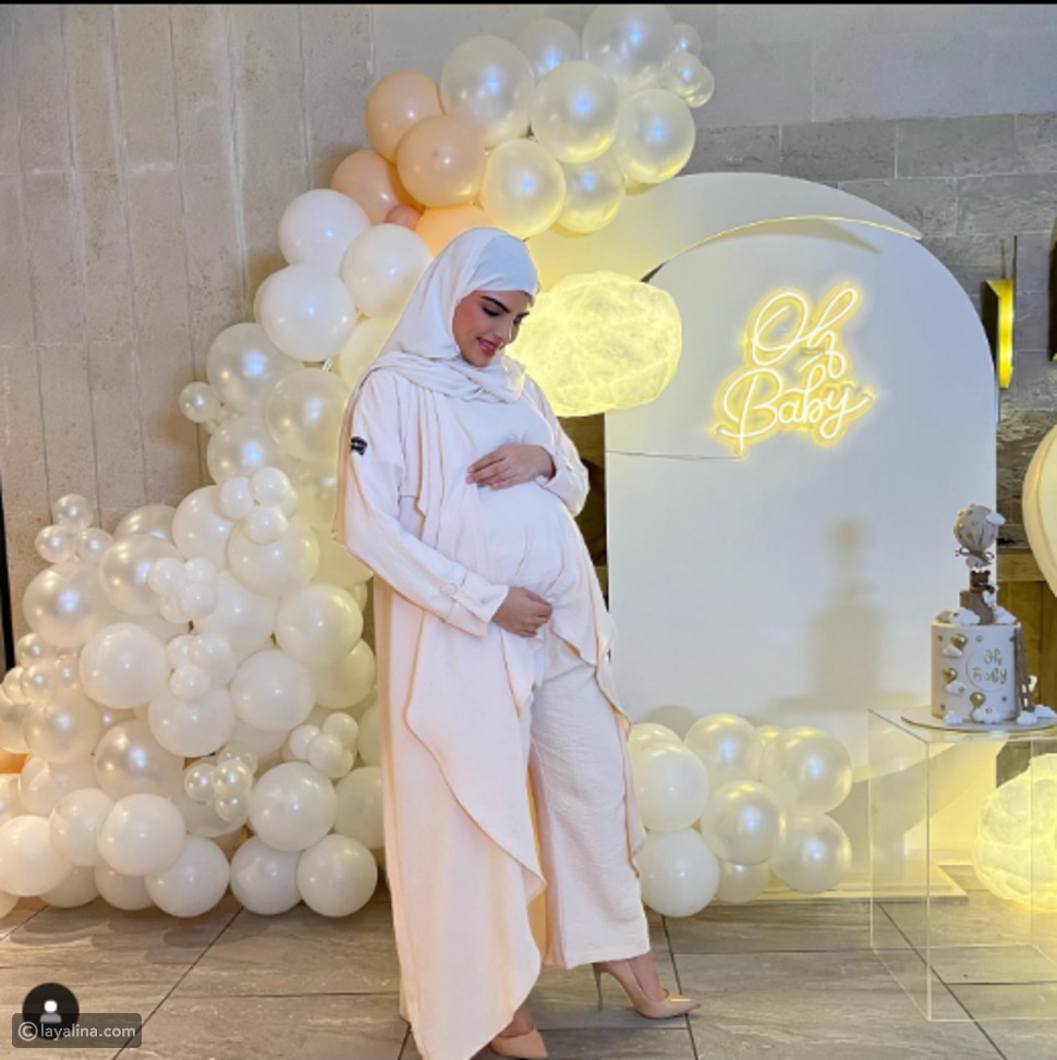 مسخورة سناب شات سعودية تجلب 15 عاملة منزلية لتربية طفليها