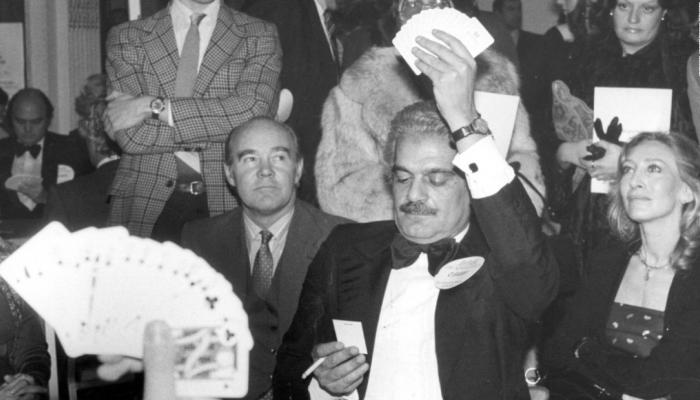 عمر الشريف ولعب القمار