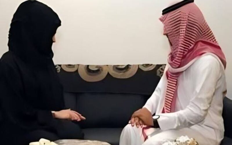 شاهد طبيبة سعودية طلقها زوجها بعد نصيحة أحد أصدقائه.. وأثناء العدة اكتشف مفاجأة أصابته بصدمة قاتلة!