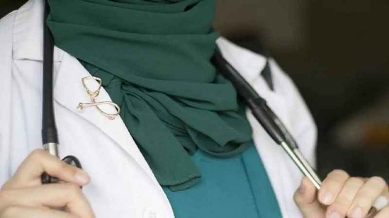 رجل سعودي طلق زوجته الطبيبة بعد نصيحة أحد المقربين.. وأثناء العدة اكتشف مفاجأة أصابته بالذهول..لن تصدق ماحدث!