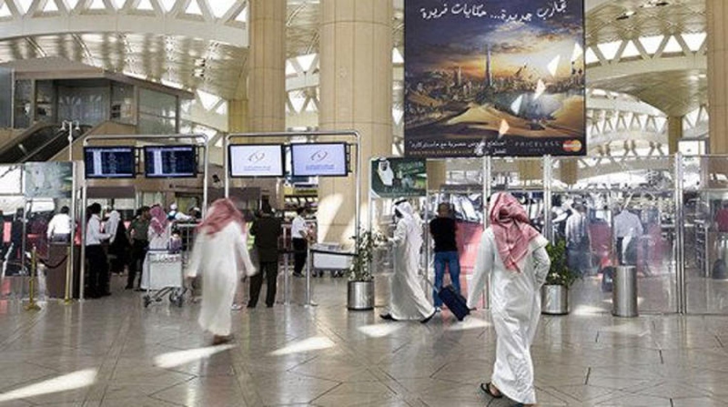 بدءًا من هذا الموعد .. دولة عربية تمنع مواطنيها من السفر للسعودية والمفاجأة في السبب!