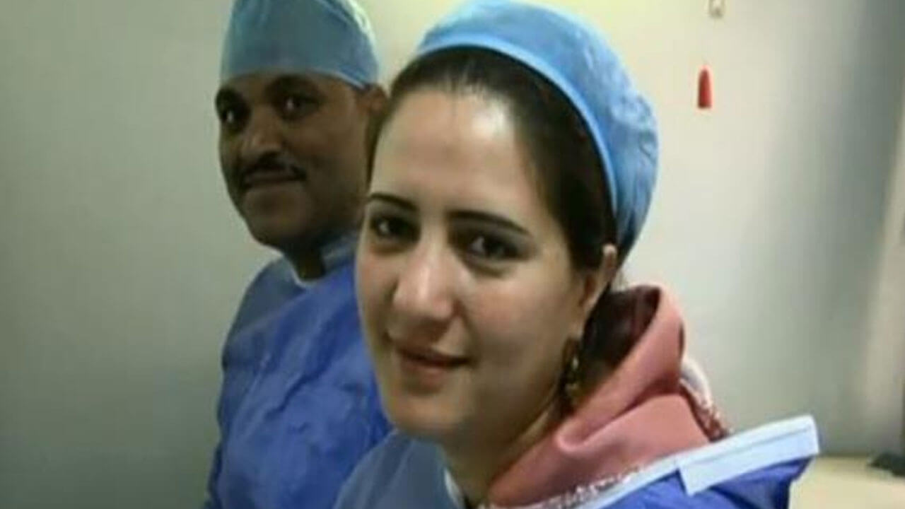 السيدة نادية ثابت
