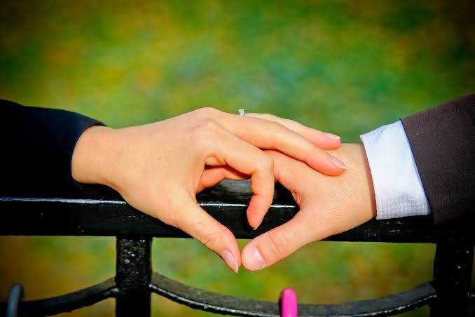 للرجال فقط ..  تعرف على أقصر طريق الى قلب المرأة وله مفعول السحر!