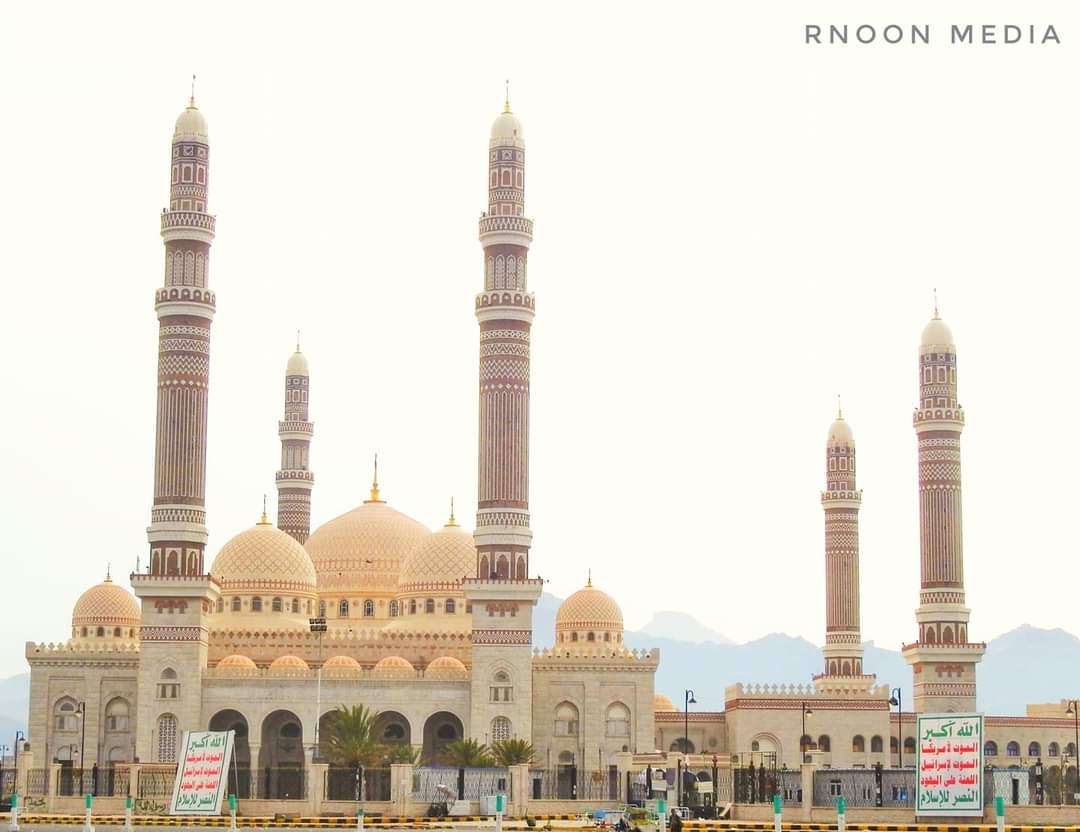 صدق او لا تصدق .. عشرات اليمنيين يقعون ضحية خدعة طفل يمني في احد أسواق صنعاء .. ما قام به لا يخطر ببال!