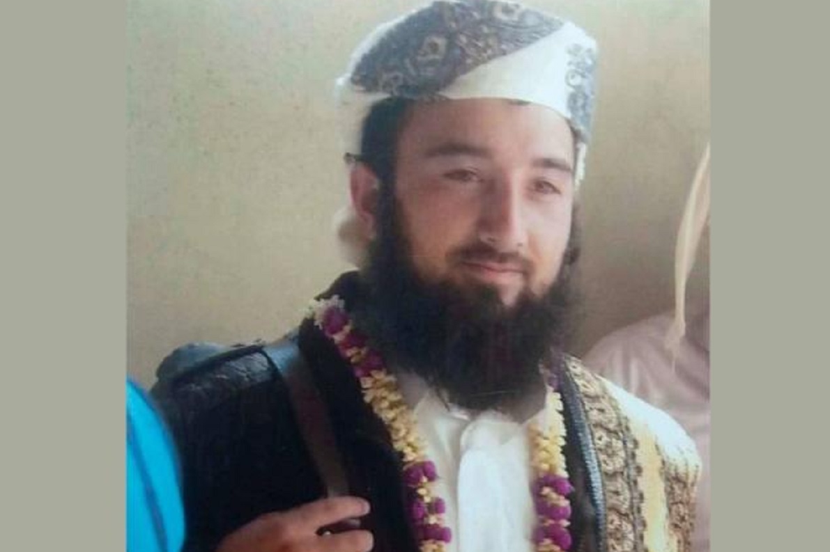بريطاني يعلن إسلامه ويسافر إلى اليمن ليتزوج فتاة من تعز .. وعندما وقع بيد الحوثيين كانت المفاجأة ؟ ( صورة ) 