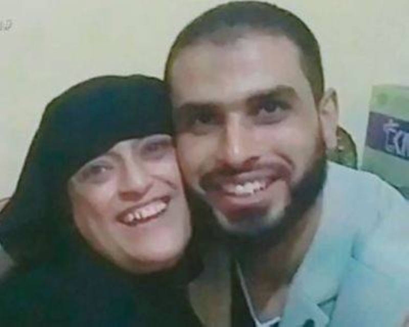 شاب مصري يقتل والدته بطريقة بشعة .. والسبب قوى خفية !