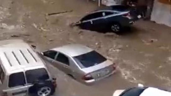 هام : مركز الأرصاد السعودي يحذر من حالة مطرية تضرب عدة مناطق منها الرياض
