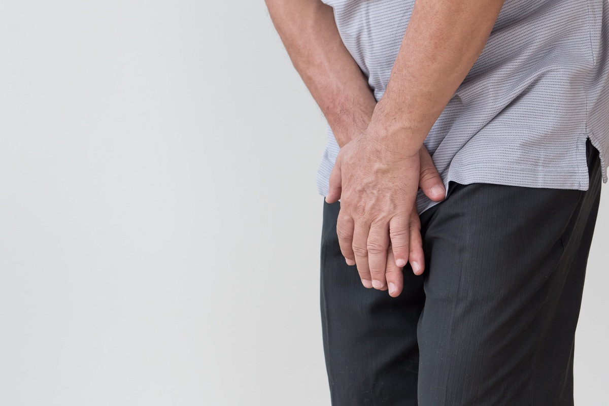 وضع زيت الزيتون على هذه المنطقة الحساسة يتسبب بكارثة صحية مدمرة للرجل .. تعرف على الطريقة الصحيحة ؟