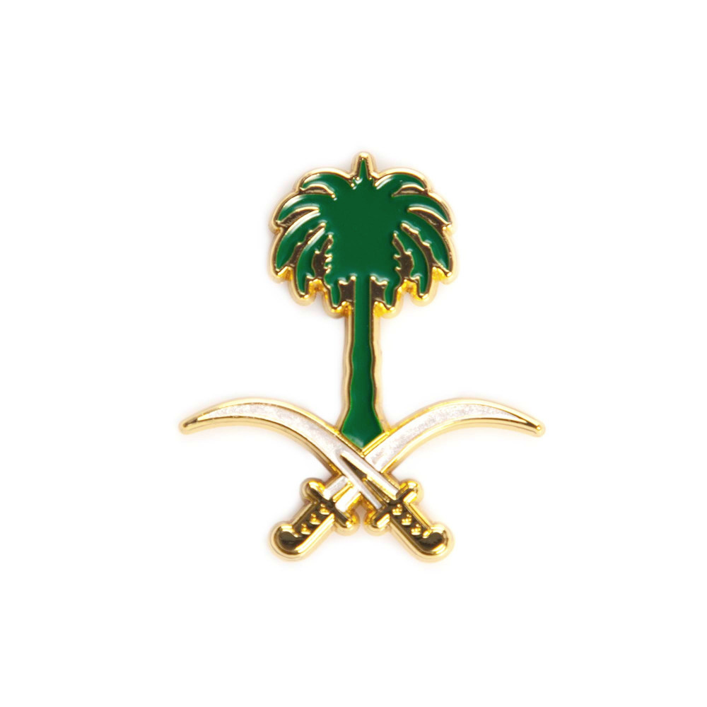 أمير سعودي بارز يباغت الجميع ويضع شعار المملكة في مكان لا يخطر على البال