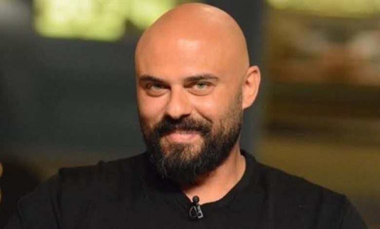 الفنان المصري الشهير احمد صلاح يكشف أسباب إصابته بالصلع : مش وراثة هو ذا اللي الخطأ اللي عملته ؟ لن تتوقع ماهو ؟