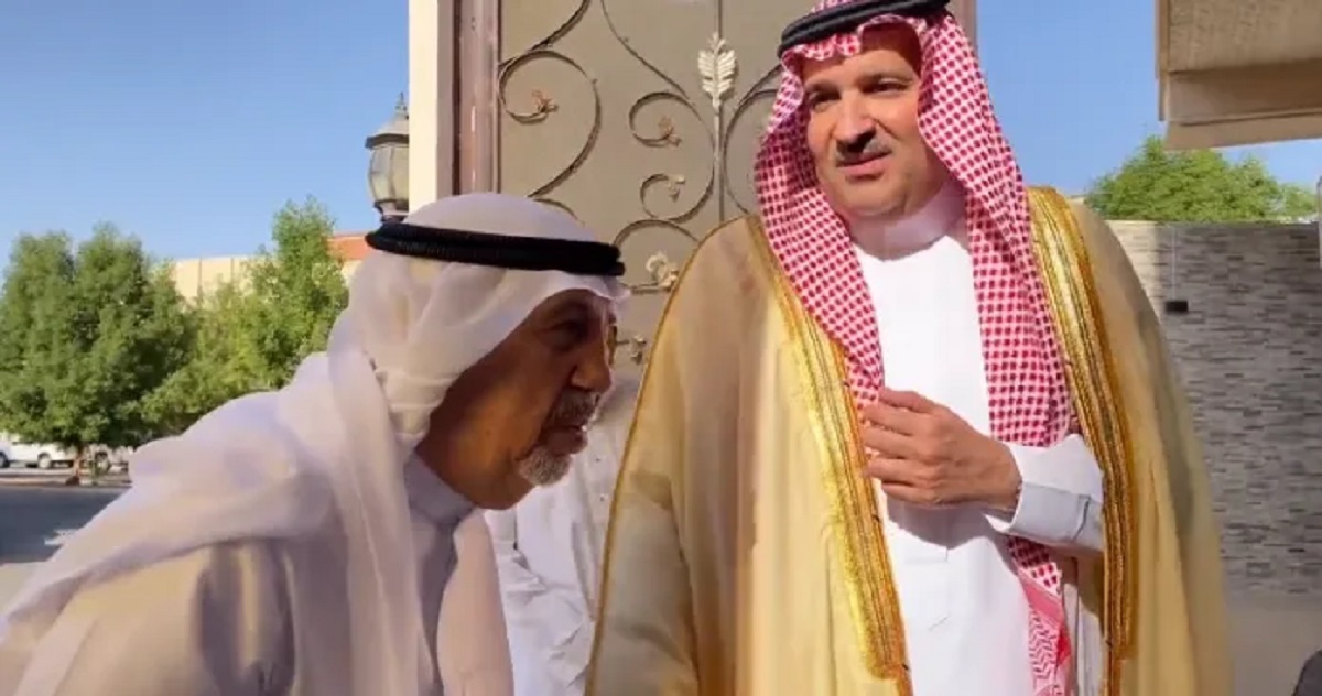 زيارة الأمير فيصل إلى خطاط المصحف الشريف