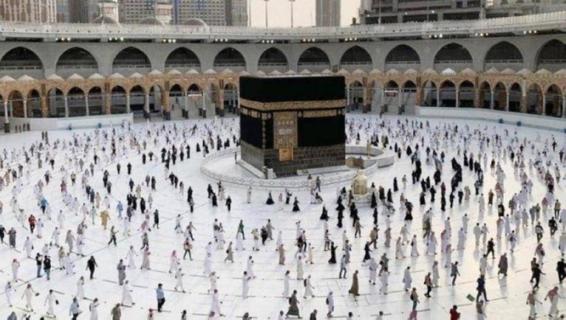 تحذير عاجل لكل المعتمرين : السجن 6 أشهر وغرامة 50 الف والترحيل من السعودية في حالة القيام بهذا الأمر الشائع!