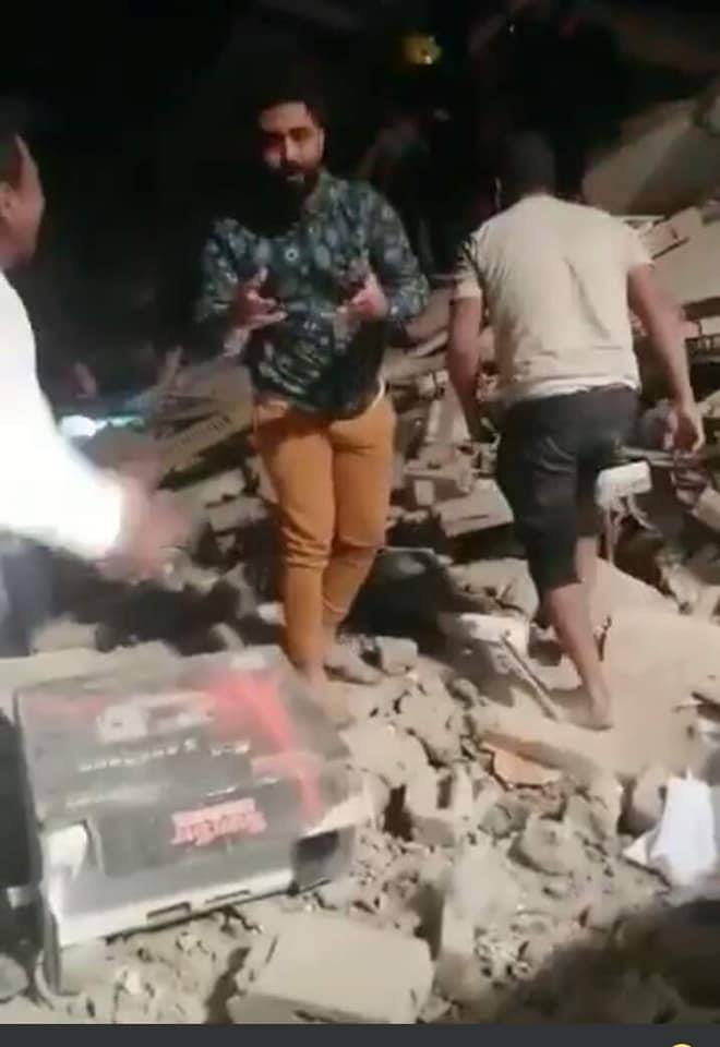 مصر تستفيق الآن على فاجعة .. انهيار عقار سكني من 10 طوابق في القاهرة ( فيديو صور ) 