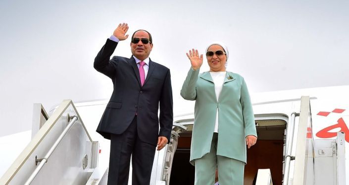 الرئيس المصري وزوجته