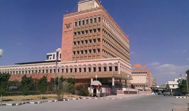 اليمن : البنك المركزي يصدر قرارات هامة ستحدث تغيرات واسعة لسعر الصرف ..تفاصيل ساره